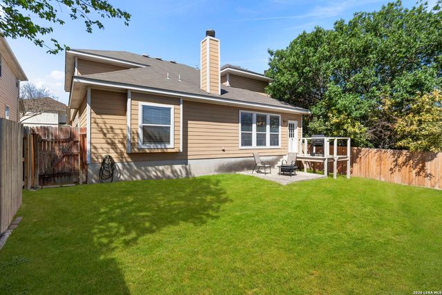 910 Thomas Ridge, San Antonio, TX 78251