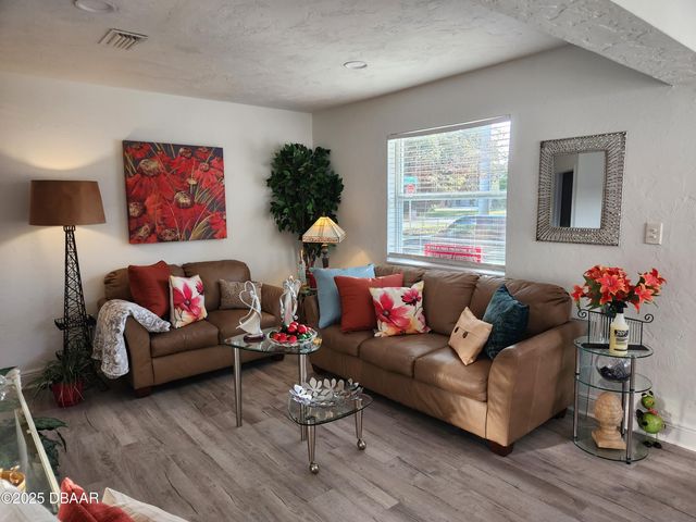 301 Fletcher Avenue, Daytona Beach, FL 32114