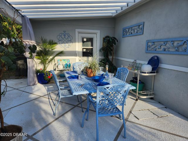 301 Fletcher Avenue, Daytona Beach, FL 32114