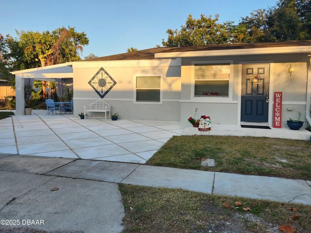 301 Fletcher Avenue, Daytona Beach, FL 32114