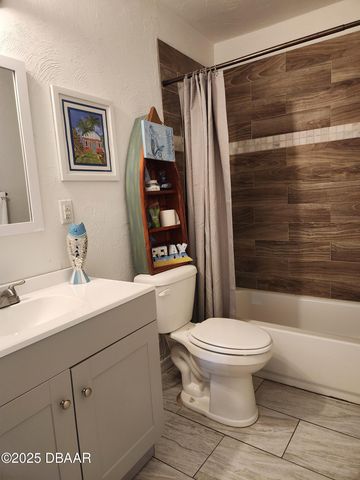 301 Fletcher Avenue, Daytona Beach, FL 32114