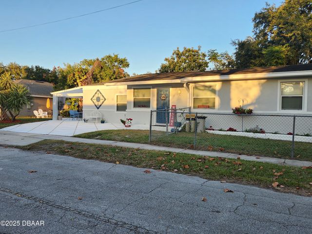 301 Fletcher Avenue, Daytona Beach, FL 32114