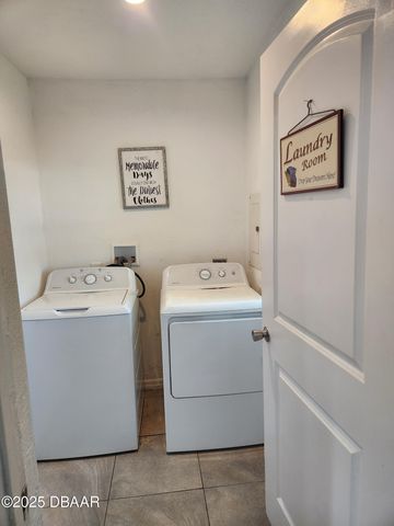 301 Fletcher Avenue, Daytona Beach, FL 32114