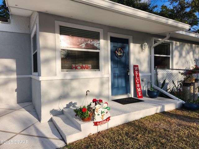 301 Fletcher Avenue, Daytona Beach, FL 32114