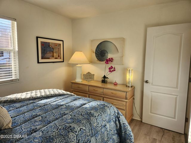 301 Fletcher Avenue, Daytona Beach, FL 32114