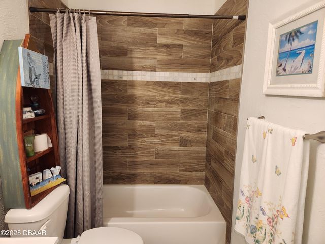 301 Fletcher Avenue, Daytona Beach, FL 32114