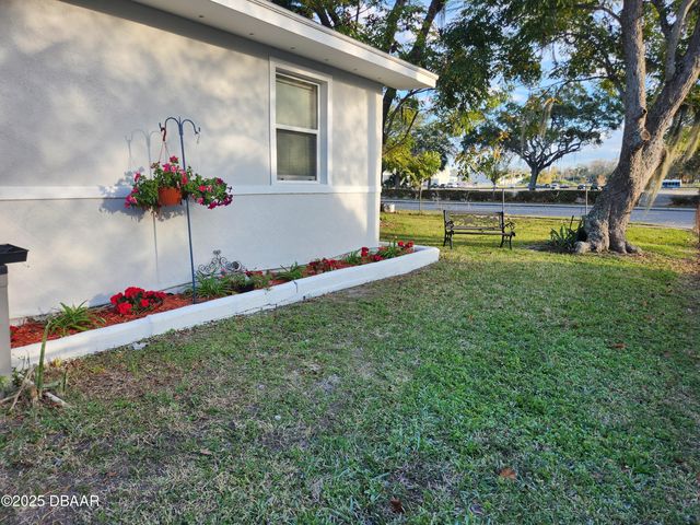 301 Fletcher Avenue, Daytona Beach, FL 32114