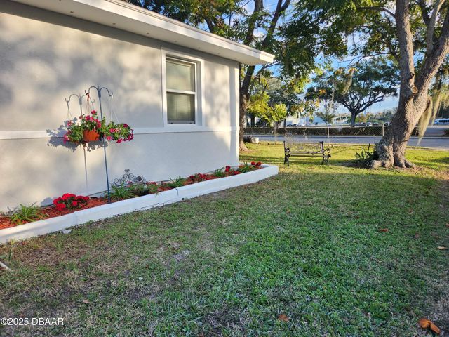 301 Fletcher Avenue, Daytona Beach, FL 32114