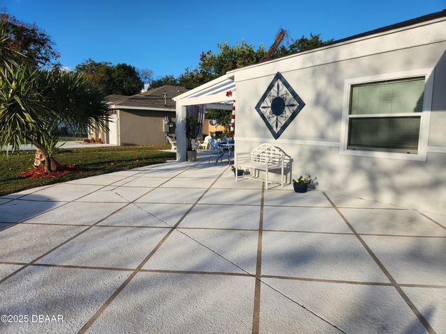 301 Fletcher Avenue, Daytona Beach, FL 32114