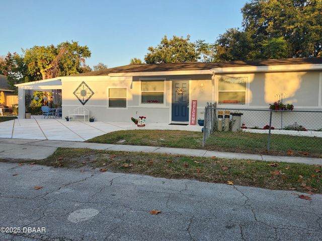 301 Fletcher Avenue, Daytona Beach, FL 32114