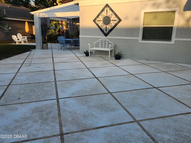 301 Fletcher Avenue, Daytona Beach, FL 32114