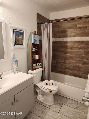 301 Fletcher Avenue, Daytona Beach, FL 32114