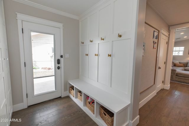 4330 E MITCHELL Drive, Phoenix, AZ 85018