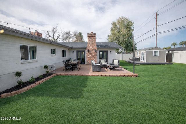 4330 E MITCHELL Drive, Phoenix, AZ 85018