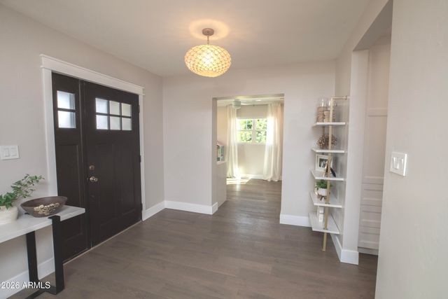 4330 E MITCHELL Drive, Phoenix, AZ 85018