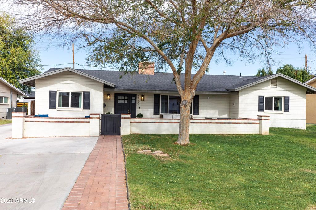 4330 E MITCHELL Drive, Phoenix, AZ 85018