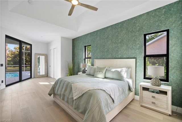 1677 Northgate DR, Naples, FL 34105