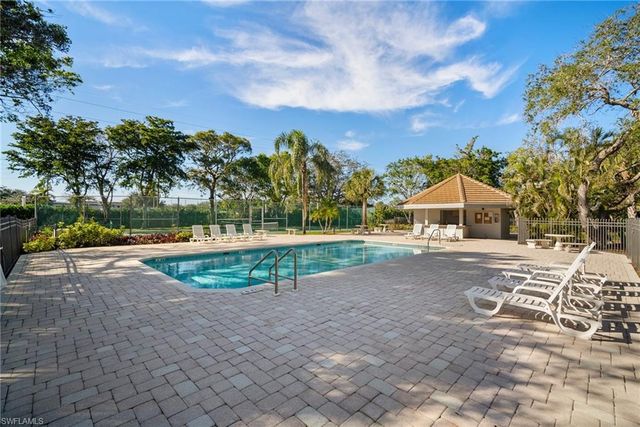 1677 Northgate DR, Naples, FL 34105