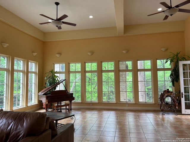 1684 Rocky River, Canyon Lake, TX 78133
