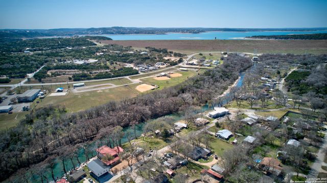 1684 Rocky River, Canyon Lake, TX 78133