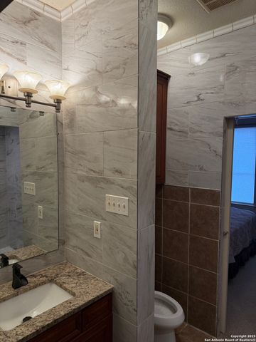 1684 Rocky River, Canyon Lake, TX 78133