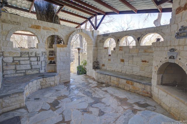 1684 Rocky River, Canyon Lake, TX 78133