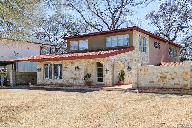 1684 Rocky River, Canyon Lake, TX 78133
