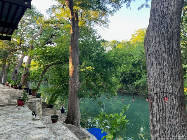 1684 Rocky River, Canyon Lake, TX 78133