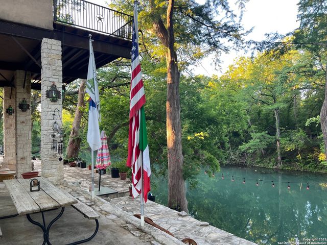 1684 Rocky River, Canyon Lake, TX 78133