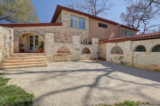 1684 Rocky River, Canyon Lake, TX 78133