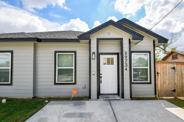 9734 Pelsey Street B, Houston, TX 77029