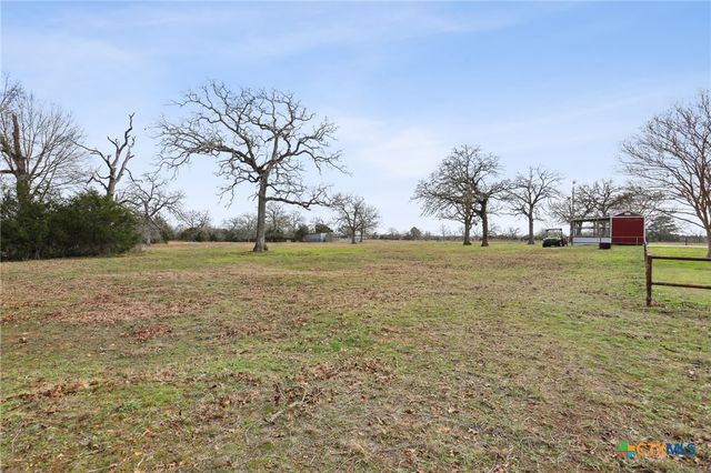 596 Nink Road, Smithville, TX 78957