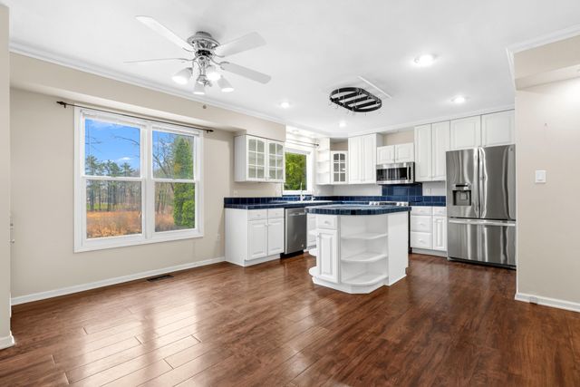 9050 Cotters Ridge Road, Richland Twp, MI 49083