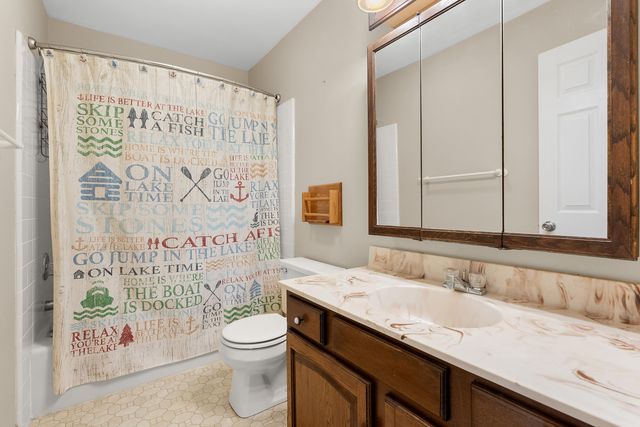9050 Cotters Ridge Road, Richland Twp, MI 49083