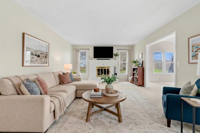 9050 Cotters Ridge Road, Richland Twp, MI 49083