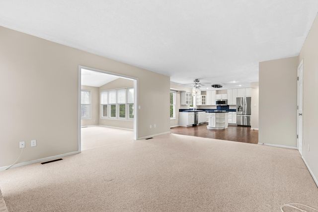 9050 Cotters Ridge Road, Richland Twp, MI 49083