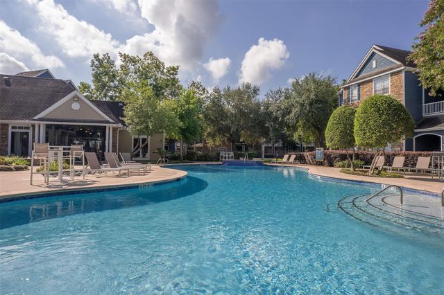 19100 N Glenwest Drive 1337, Friendswood, TX 77546