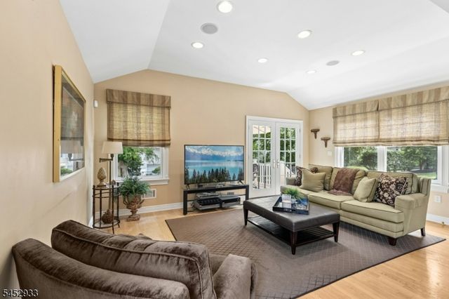 753 Hyslip Ave, Westfield Town, NJ 07090