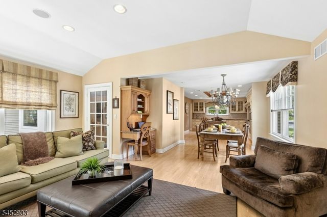 753 Hyslip Ave, Westfield Town, NJ 07090