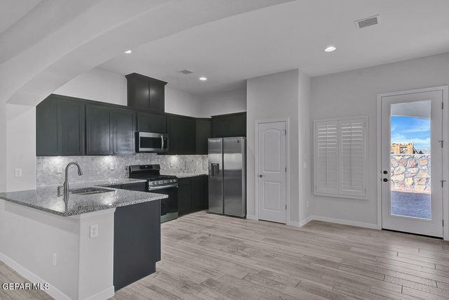 709 Paseo Modesto Drive, Horizon City, TX 79928