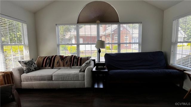 7211 Norwood Pond Ct, Midlothian, VA 23112