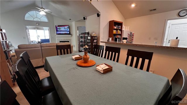 7211 Norwood Pond Ct, Midlothian, VA 23112