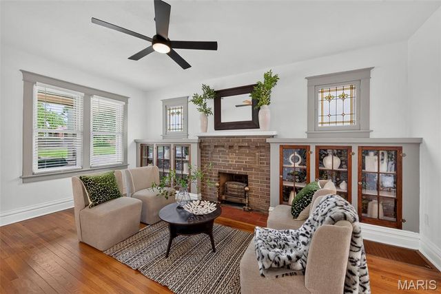 2440 Northland Avenue, St Louis, MO 63114