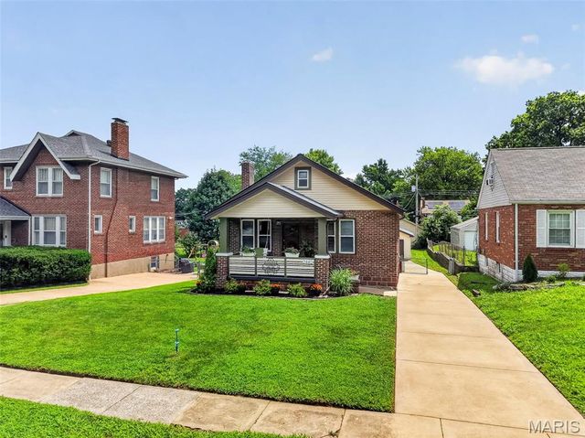 2440 Northland Avenue, St Louis, MO 63114