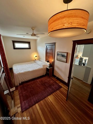 329 4th Street, Troy, NY 12180