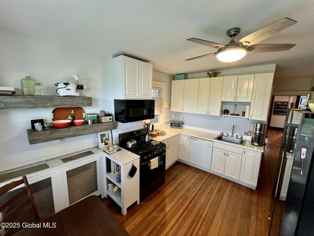 329 4th Street, Troy, NY 12180