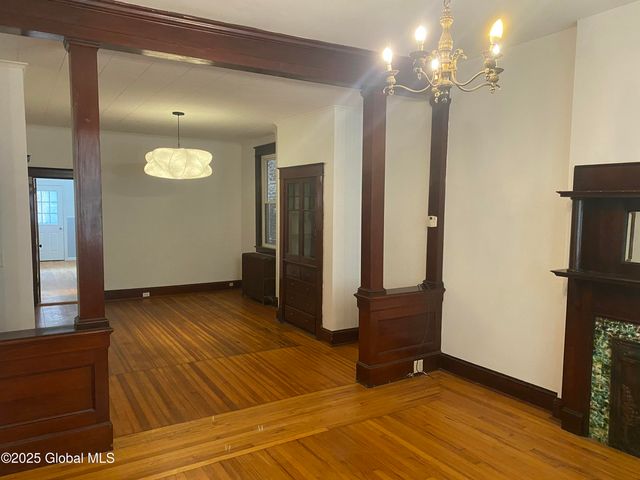 329 4th Street, Troy, NY 12180