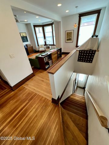 329 4th Street, Troy, NY 12180