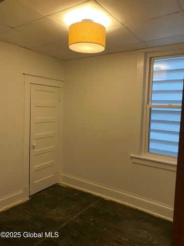 329 4th Street, Troy, NY 12180