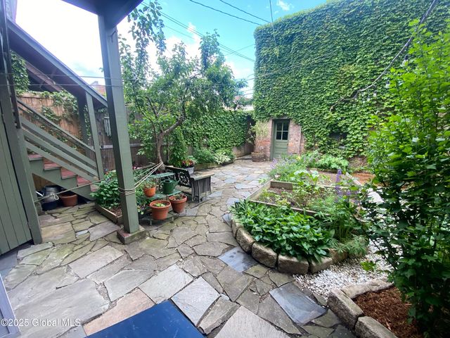 329 4th Street, Troy, NY 12180